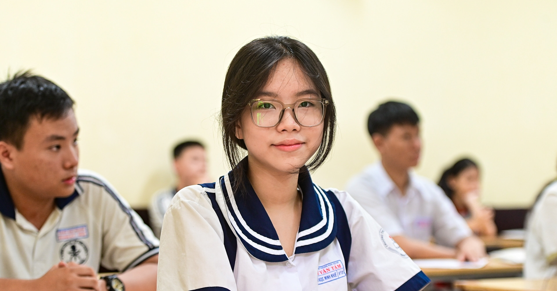 Thí sinh thi lớp 10 TPHCM giảm kỷ lục, đề thi k...