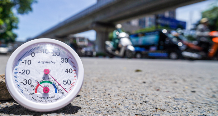 Thợ xây 42 tuổi nguy kịch vì làm việc dưới nắng nóng