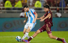 Trực tiếp bóng đá Chile vs Argentina: Messi và đồng đội ra oai