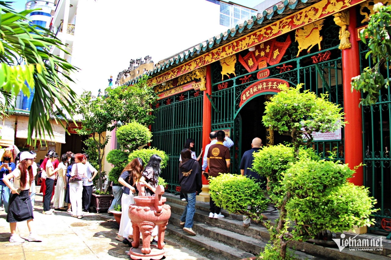 W-dinh-co-10.JPG.jpg