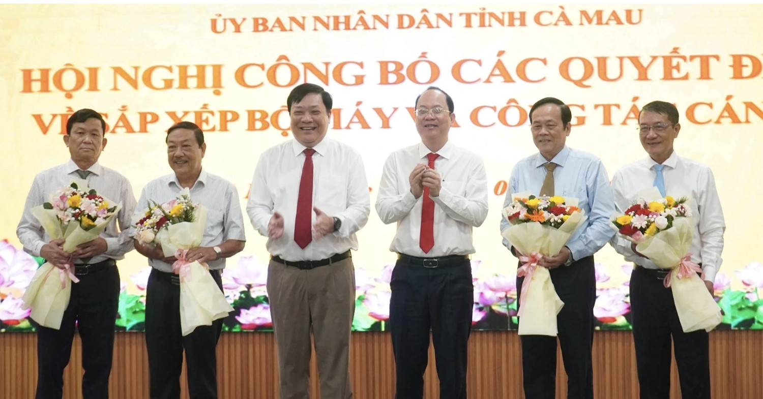 219 cán bộ ở Cà Mau nghỉ việc, người nhận cao nhất hơn 2 tỷ đồng