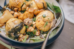 3 không khi ăn trứng vịt lộn