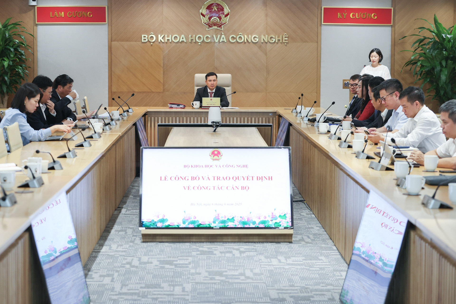 Bộ Khoa học và Công nghệ điều động, bổ nhiệm 6 cán bộ