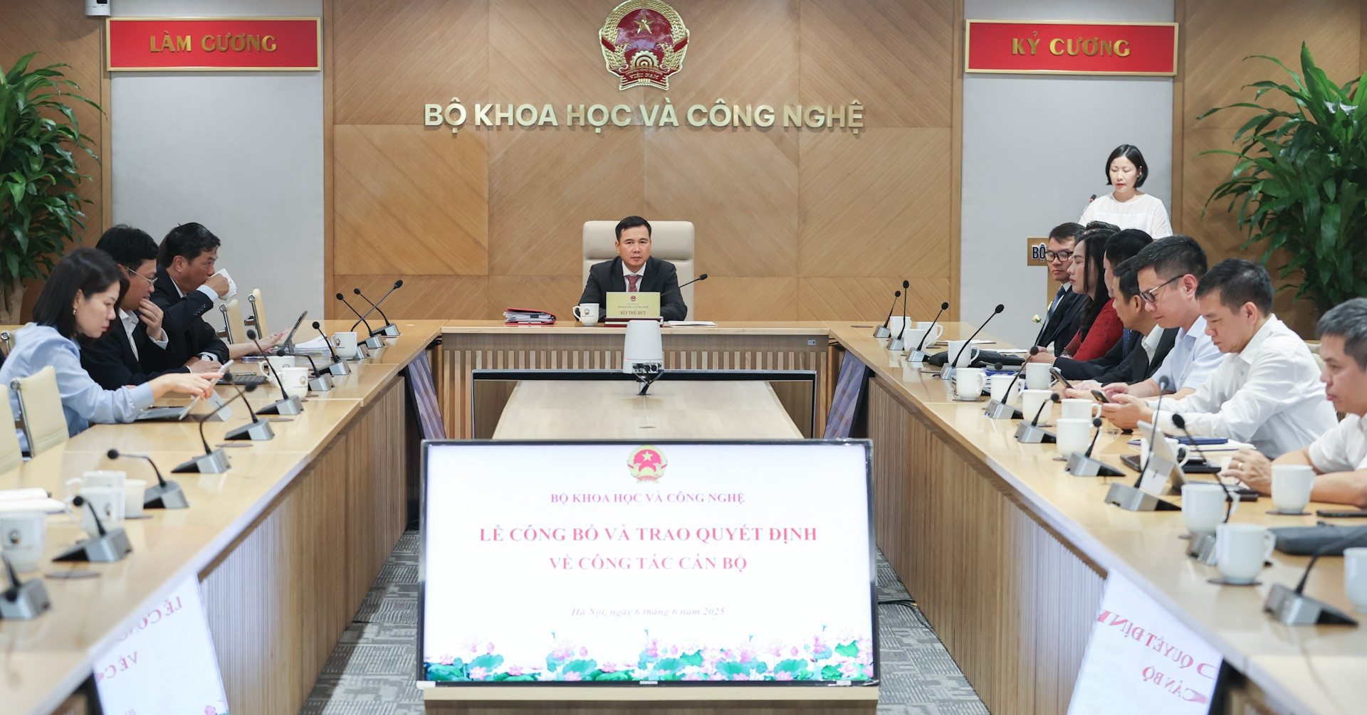 Bộ Khoa học và Công nghệ điều động, bổ nhiệm 6 cán bộ