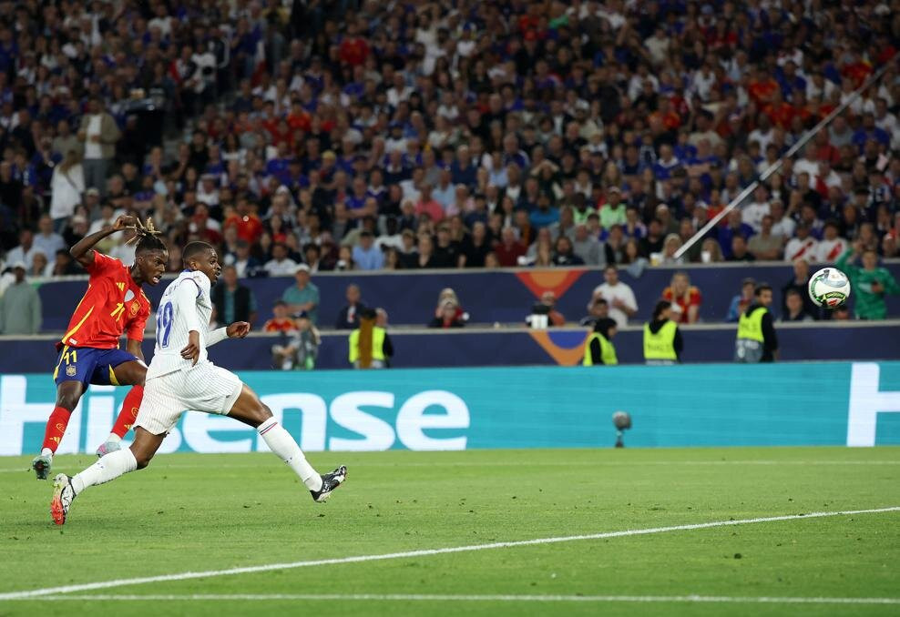 editorial_uefa_com fbl eur nations esp fra (1).jpg