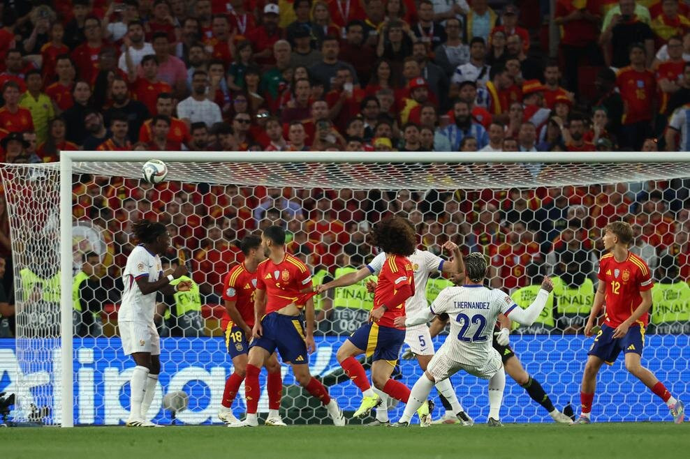 editorial_uefa_com fbl eur nations esp fra.jpg
