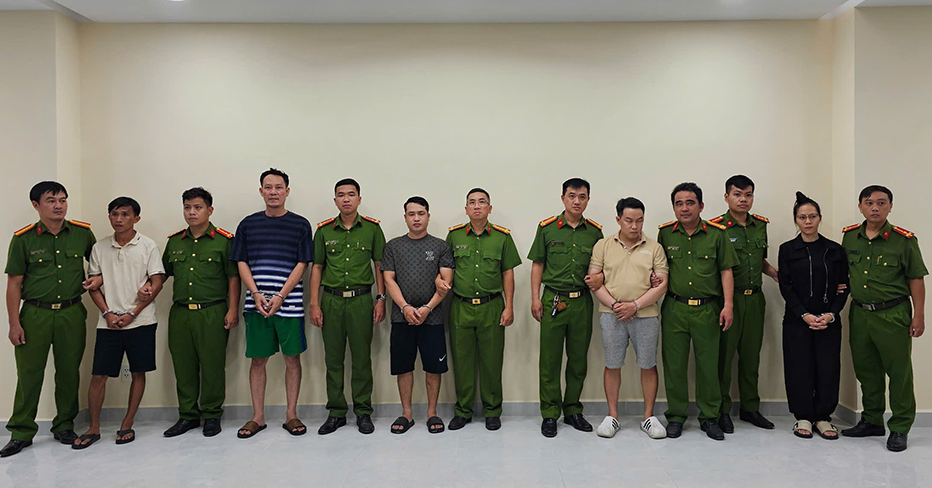 'Hô biến’ dầu nhớt bẩn thành hàng xịn tuồn bán khắp nước, thu lợi hàng chục tỷ đồng