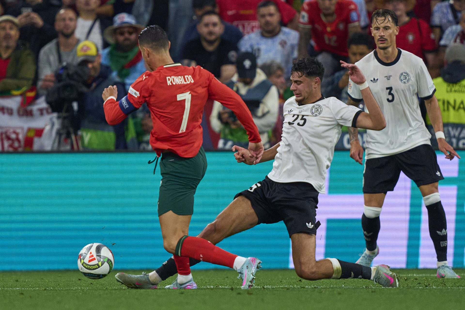 Imago - Ronaldo Bo Dao Nha Duc.jpg