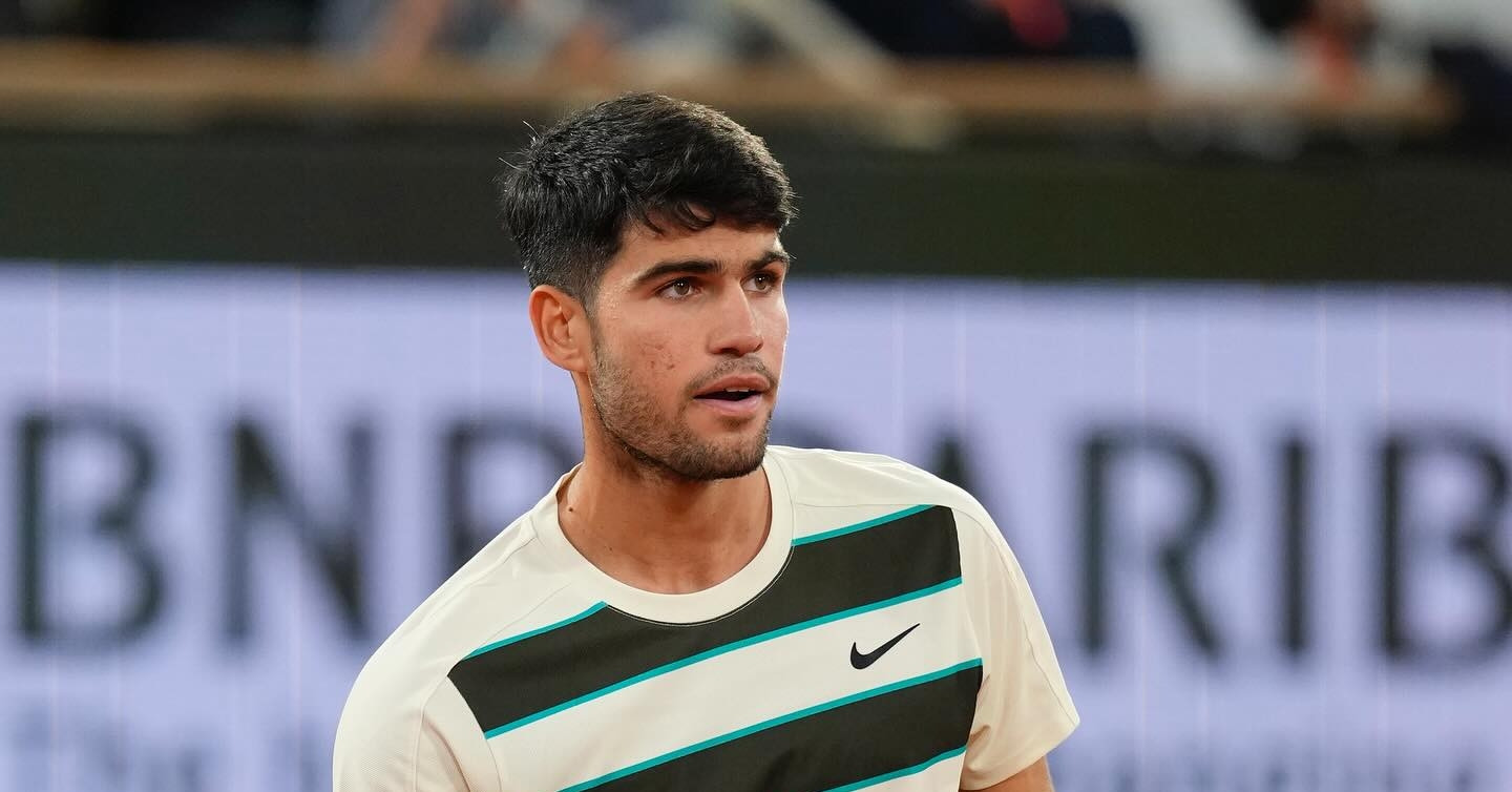 Alcaraz đoạt vé vào chung kết Roland Garros