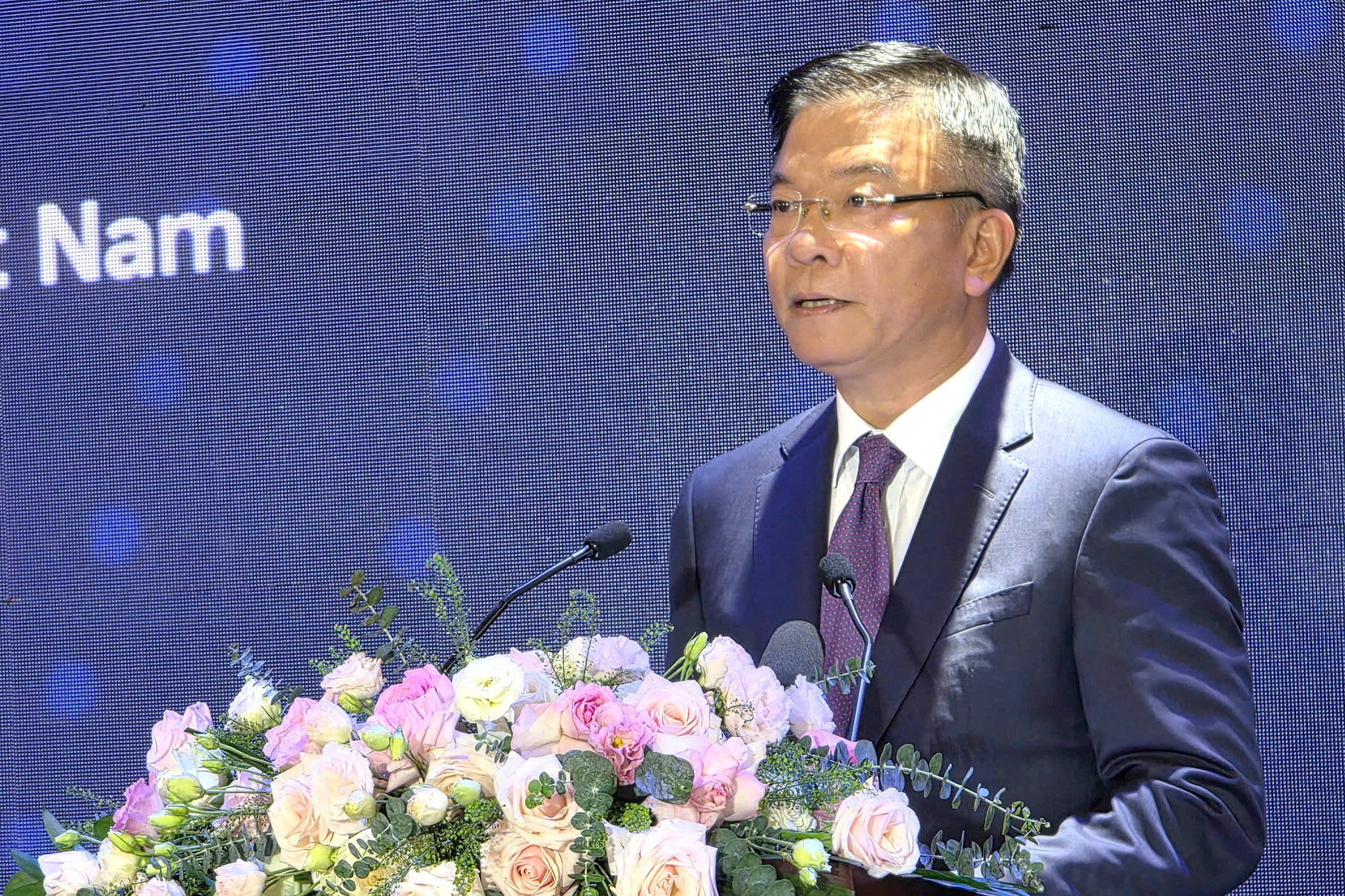 Phó Thủ tướng Lê Thành Long: 'Chuyển đổi số toàn diện trong lĩnh vực y tế'