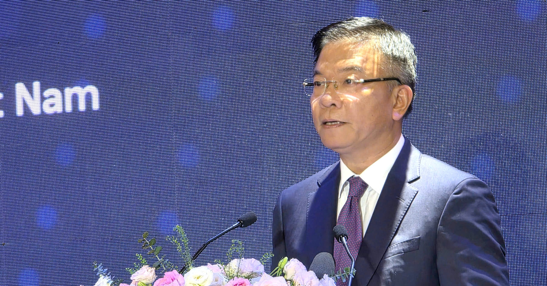 Phó Thủ tướng Lê Thành Long: "Chuyển đổi số toàn diện trong lĩnh vực y tế"