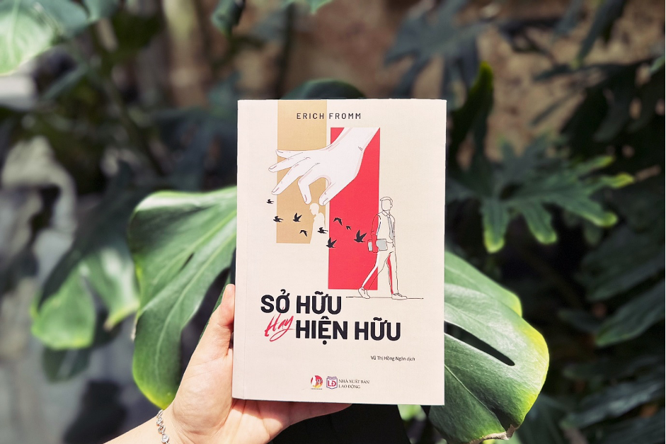 Tác giả viết sách cảnh báo sự lệ thuộc thái quá vào vật chất