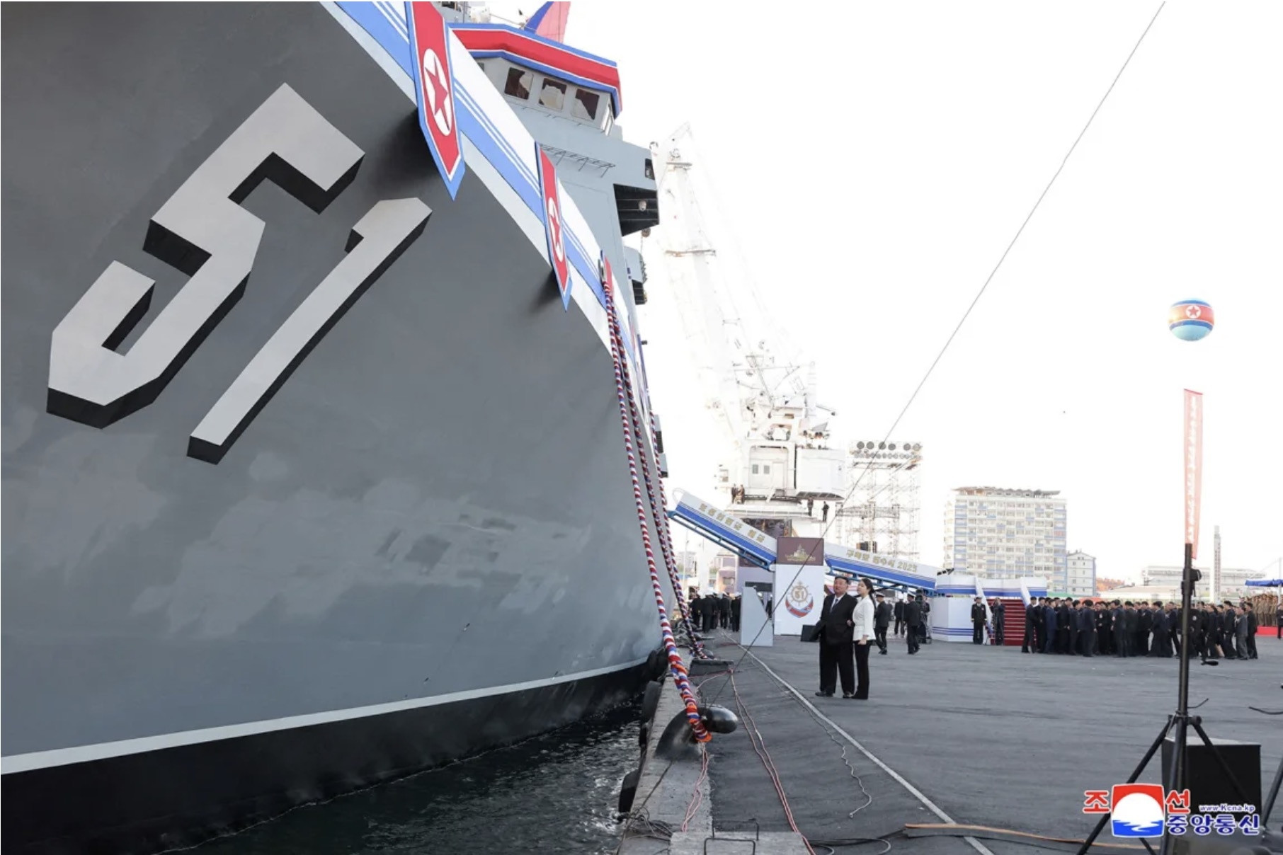 Tàu chiến từng gặp sự cố của Triều Tiên gây kinh ngạc khi hạ thủy