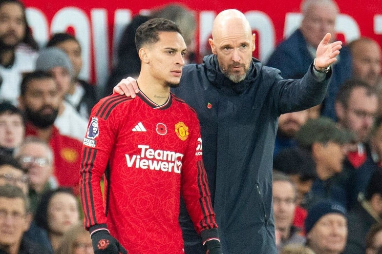 Ten Hag ráo riết chuyển nhượng Antony, MU reo vui
