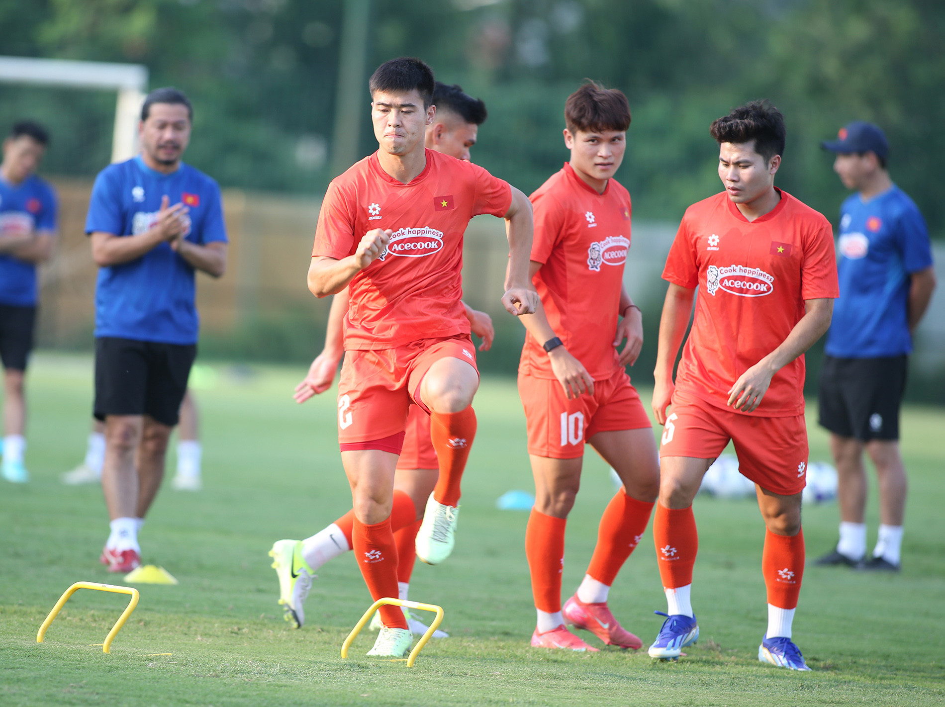 tuyen viet nam 4.JPG