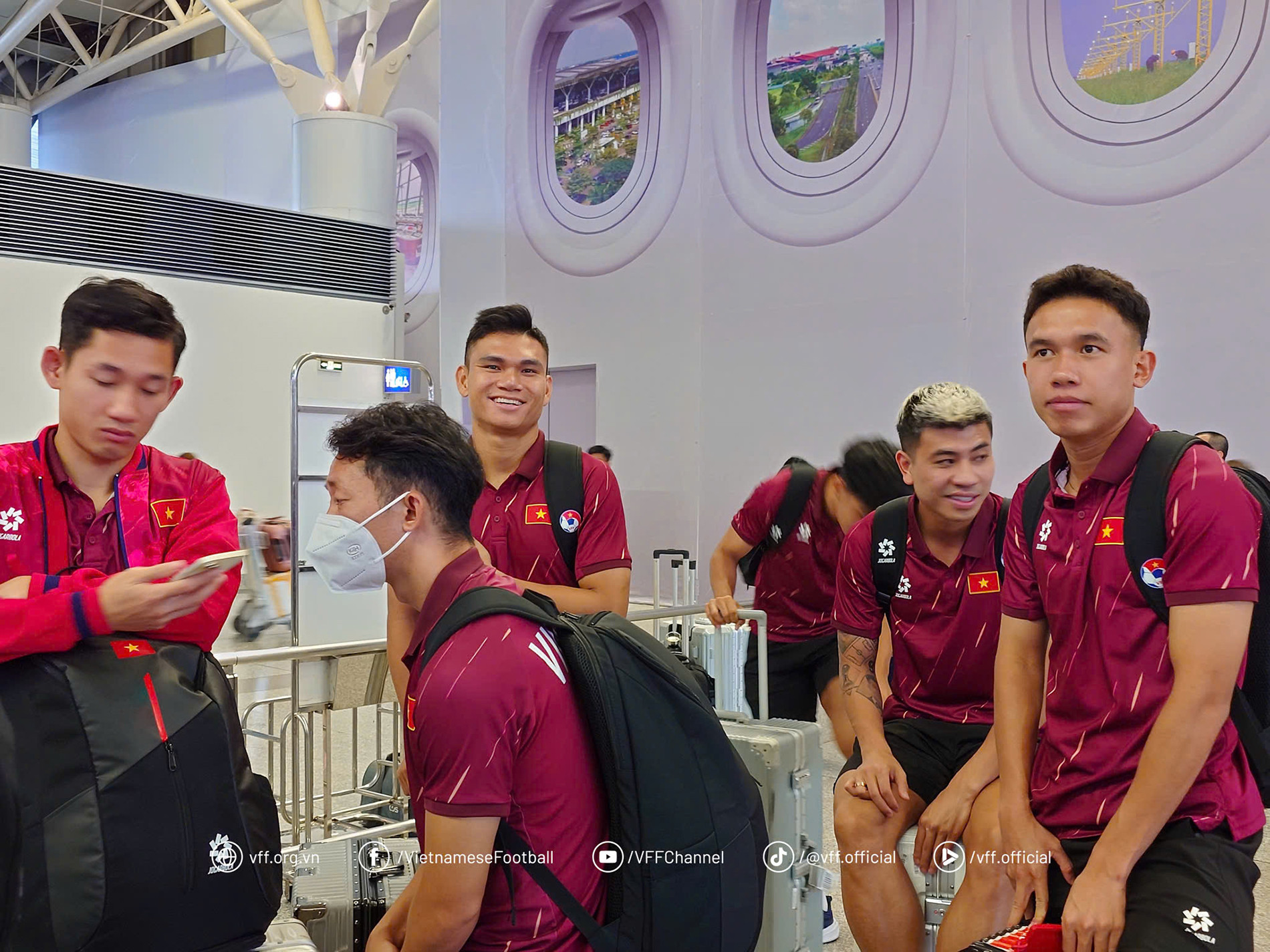 tuyen viet nam di malaysia 3.jpg