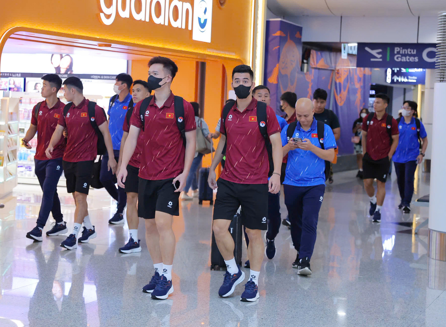 tuyen viet nam toi malaysia 11.jpg