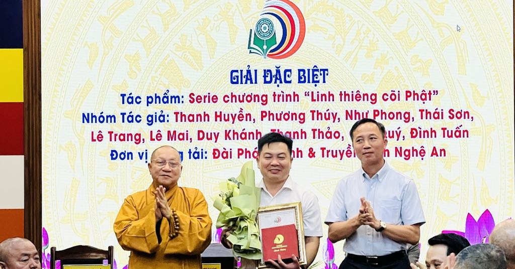 Vinh danh 36 tác phẩm báo chí xuất sắc thắp sáng ngọn đèn Phật pháp