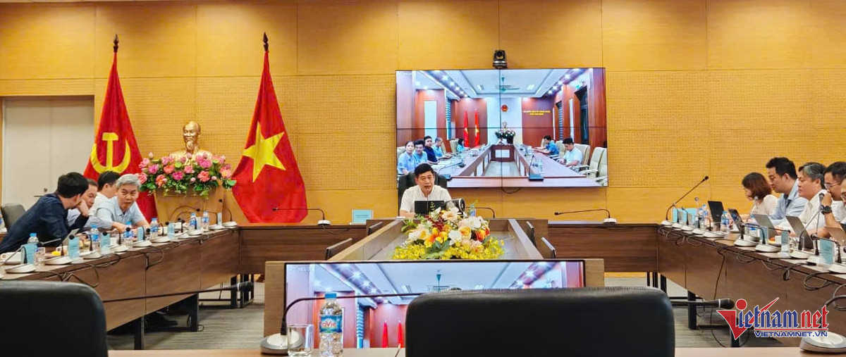 W-chinh quyen dia phuong 2 cap 02 1.jpg