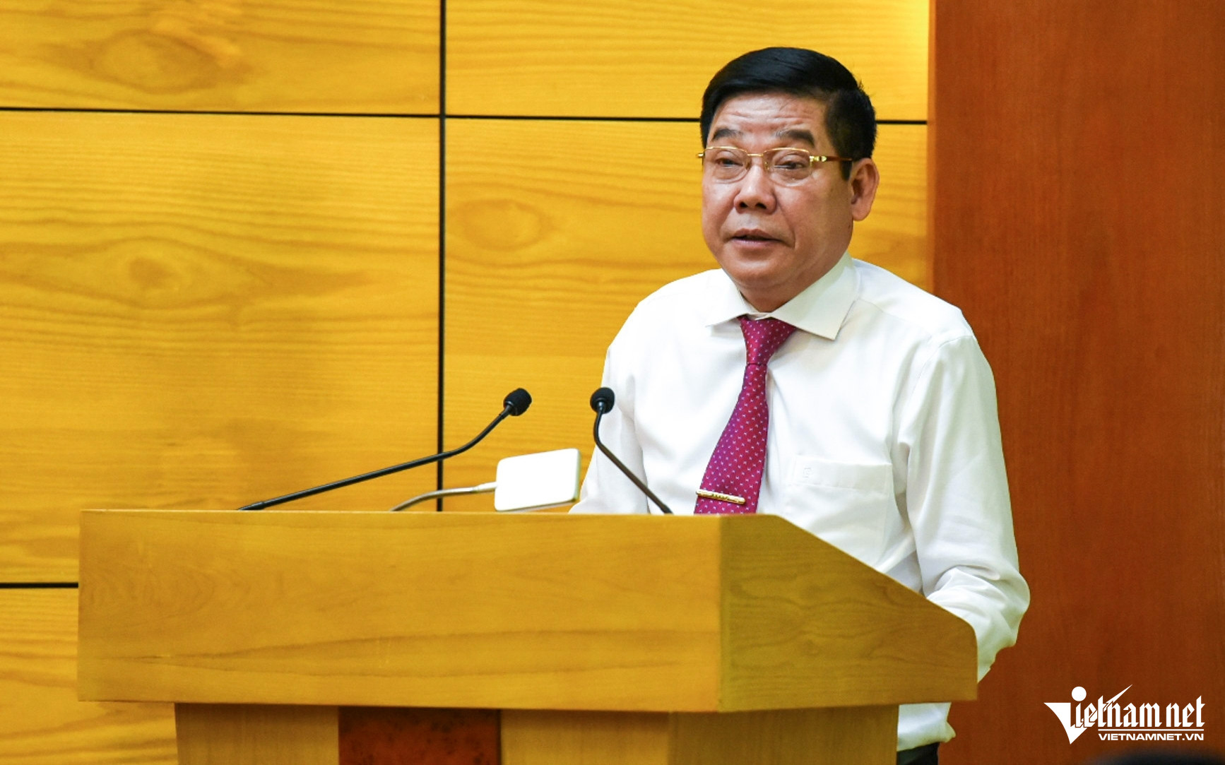 W-loi hua cua tan bi thu tinh uy bac giang nguyen van gau 2972.jpg