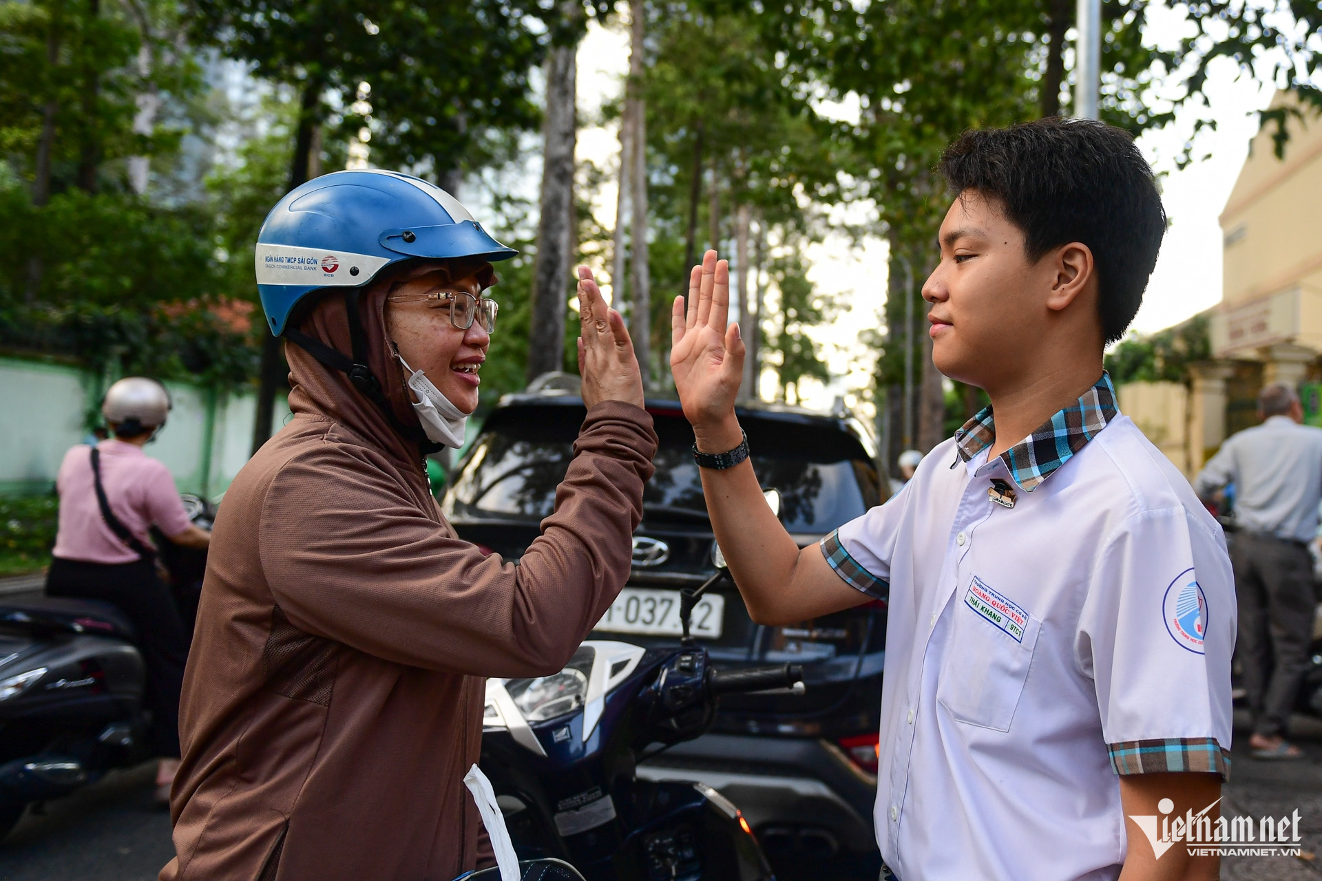 W-thi vào 10 Nguyễn Huế_ 3.jpg