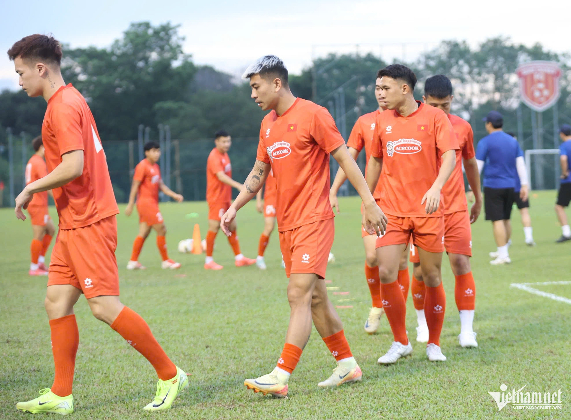 W-tuyen viet nam 14.jpg
