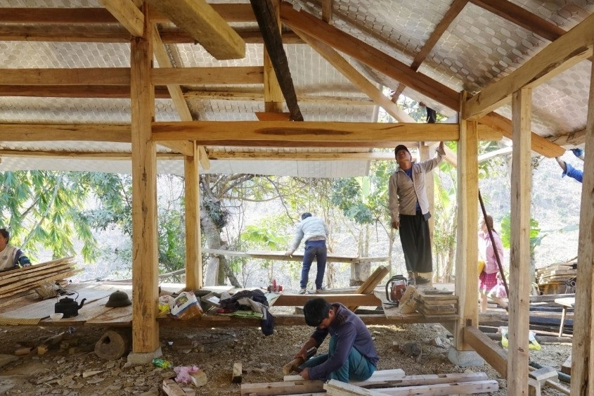 Xã vùng cao Sơn La bảo lãnh vật liệu, phương tiện giúp dân nghèo xóa nhà tạm