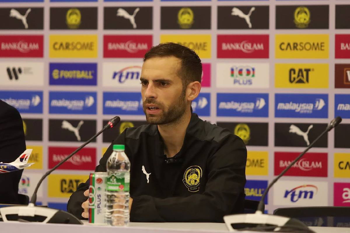 Harian Metro - Hector Hevel.jpg