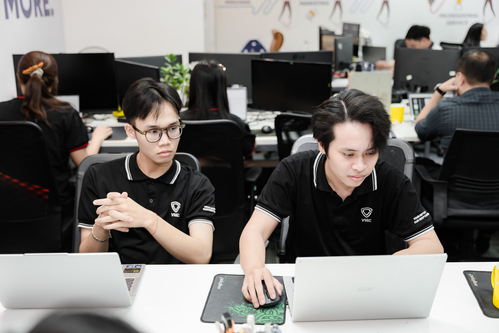 Nguồn nhân lực tiếp tục là ‘điểm nghẽn lớn’ với an ninh mạng Việt Nam