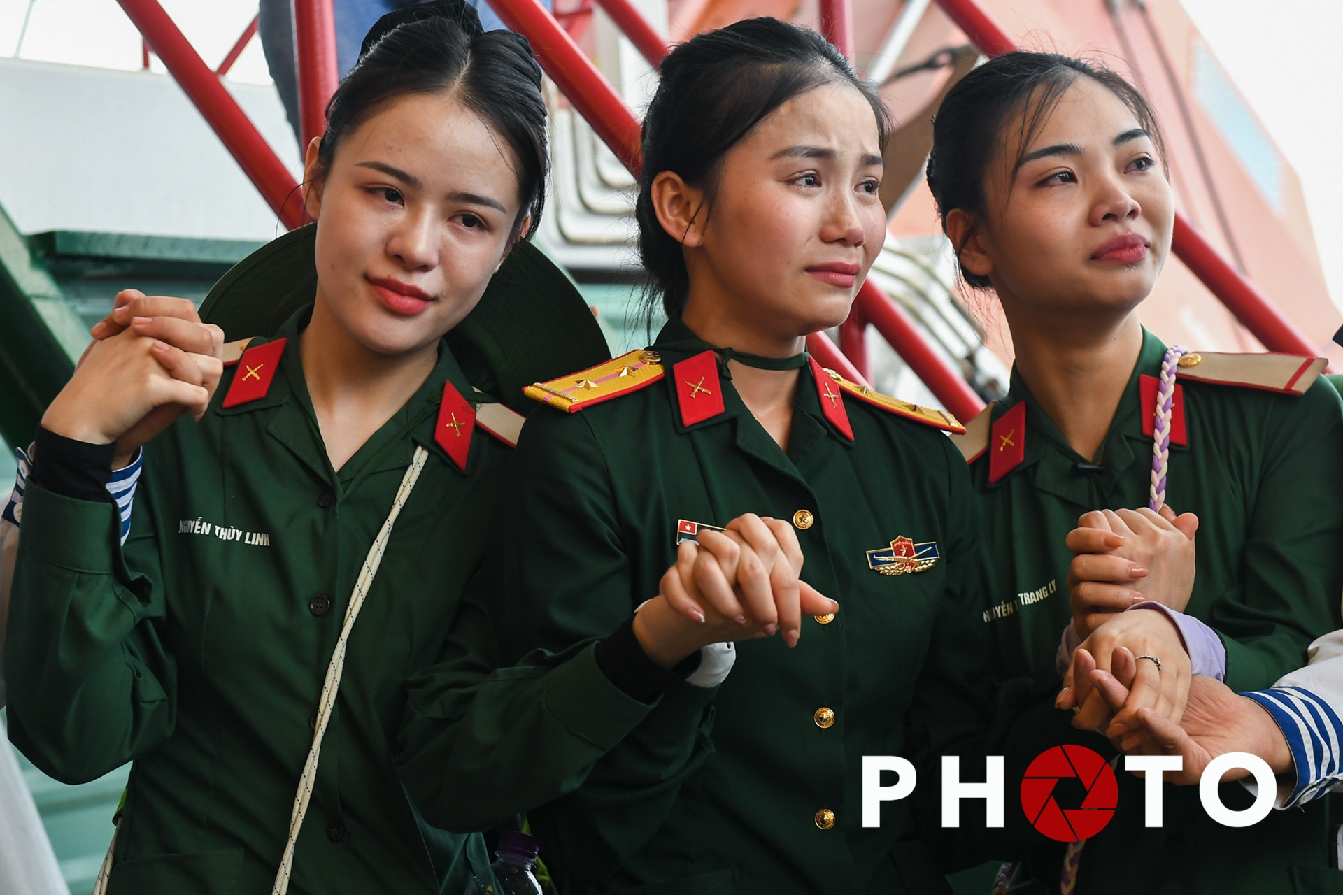 Nước mắt nữ văn công và chiếc hộp hình trái tim của người lính Trường Sa