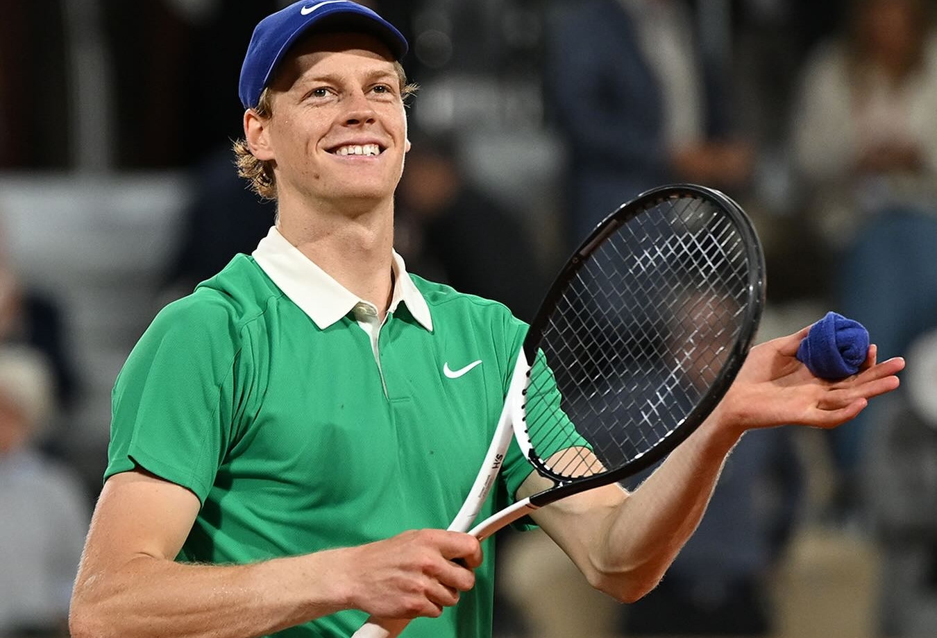 Sinner hạ đẹp Djokovic, tranh vô địch Roland Garros với Alcaraz