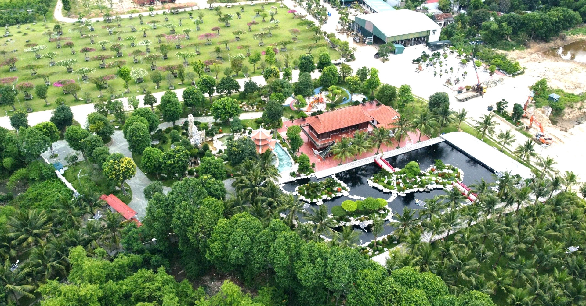 Sự thật về "biệt phủ" được cho là của Tuấn "thầ...