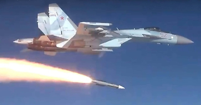 Ukraine tuyên bố bắn hạ tiêm kích Su-35 Nga