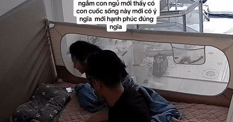 Vợ chồng ở Quảng Ninh hiếm muộn 12 năm và khoảnh khắc ngắm con ngủ gây sốt