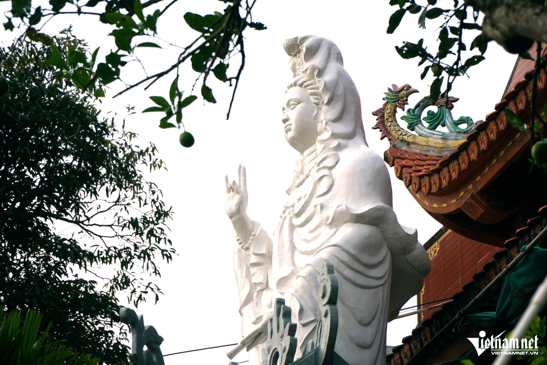 W-a8Ngôi chùa nghìn năm tuổi.JPG.jpg