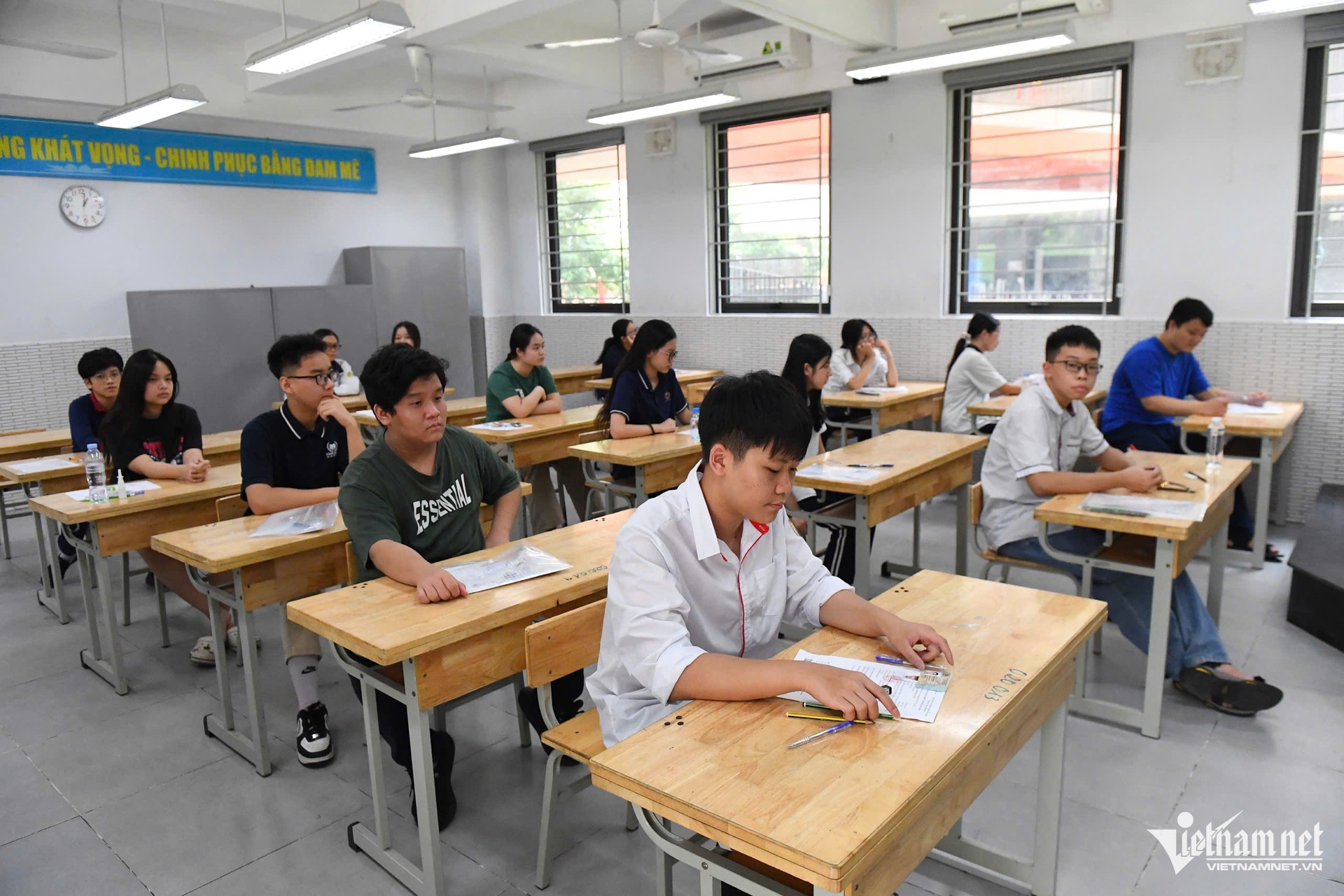 W-thi 10 tieng anh_ 14.jpg