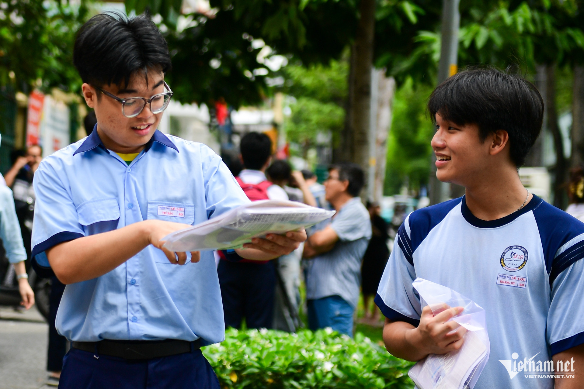 W-thi vào 10 TPHCM Nguyễn Huế 18.jpg