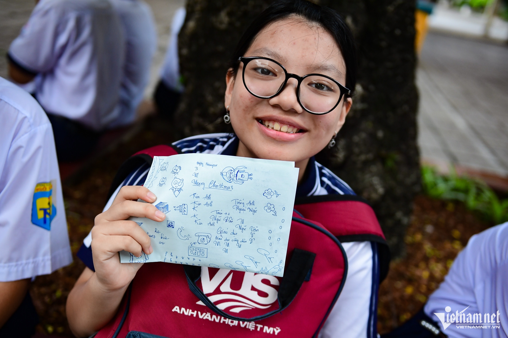 W-entry exam 10 HCMC Nguyen Hue 8.jpg