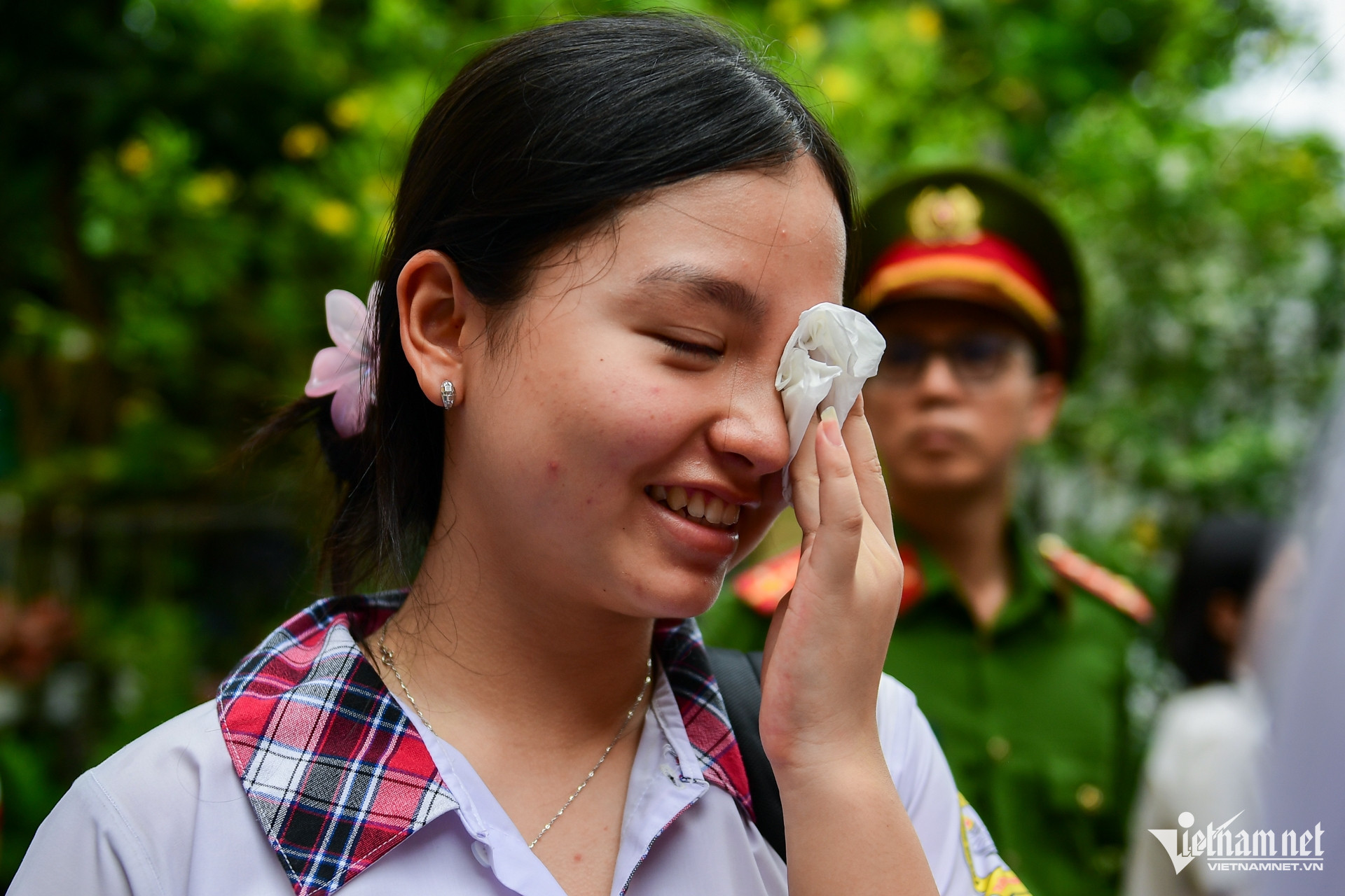 W-thi vào 10 TPHCM Nguyễn Huế 9.jpg