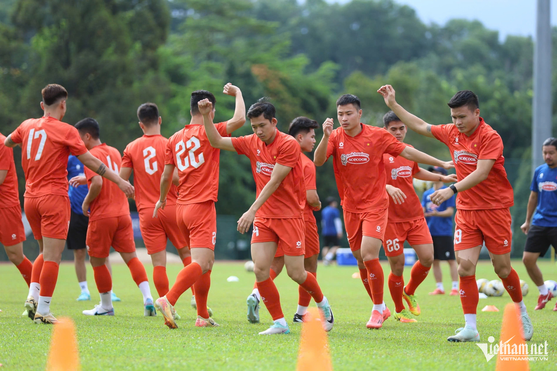 W-tuyen viet nam 2.jpg