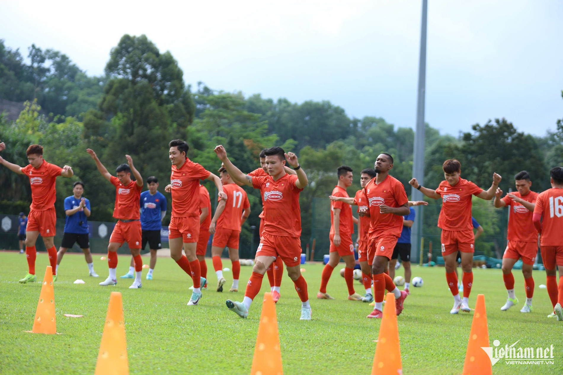 W-tuyen viet nam 3.jpg