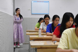 437 thí sinh vắng thi môn Toán, 1 thí sinh bị đình chỉ sau 3 môn thi