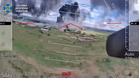 Ukraine tung bằng chứng về cuộc tấn công táo bạo vào căn cứ Nga