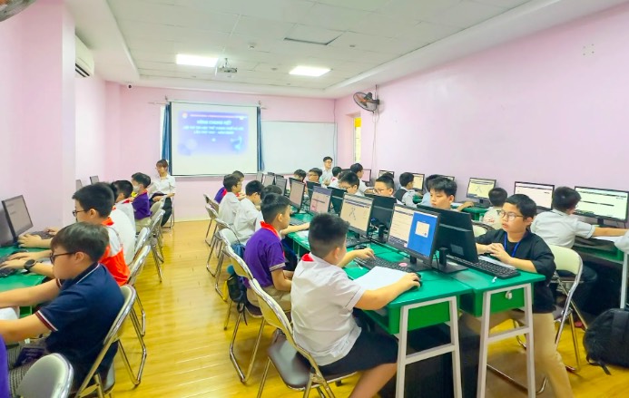 Học sinh Newton đạt điểm tuyệt đối tại chung kết Tin học trẻ 2025