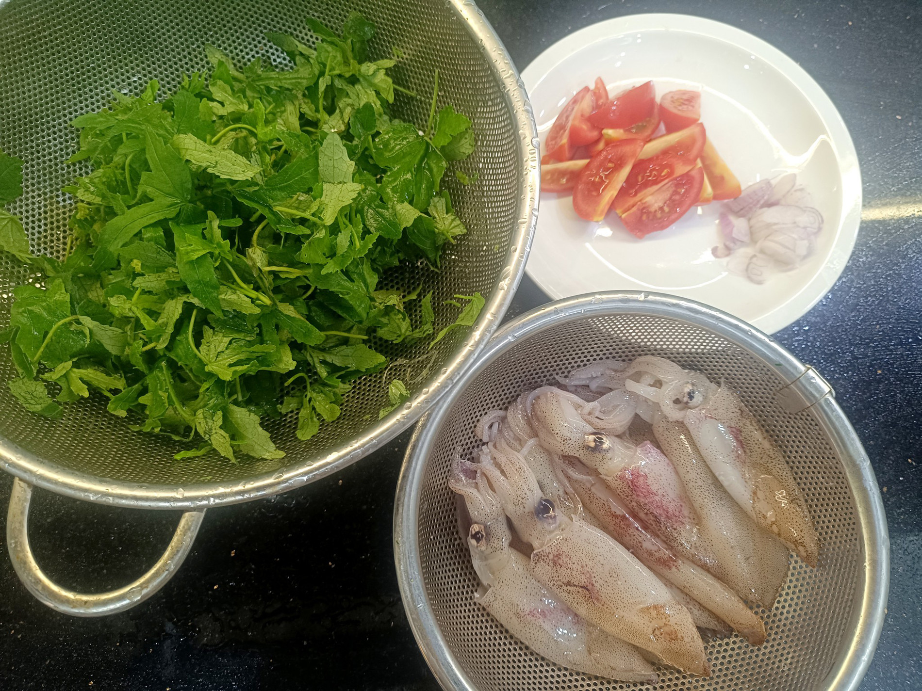 lá vông vang   thắm trương 1.jpg