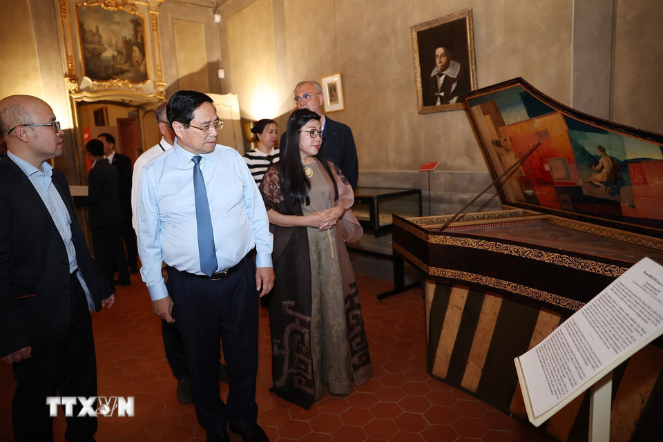 Thủ tướng: Văn hóa là sợi dây đầy âm thanh, sắc màu cho tình hữu nghị Việt-Pháp