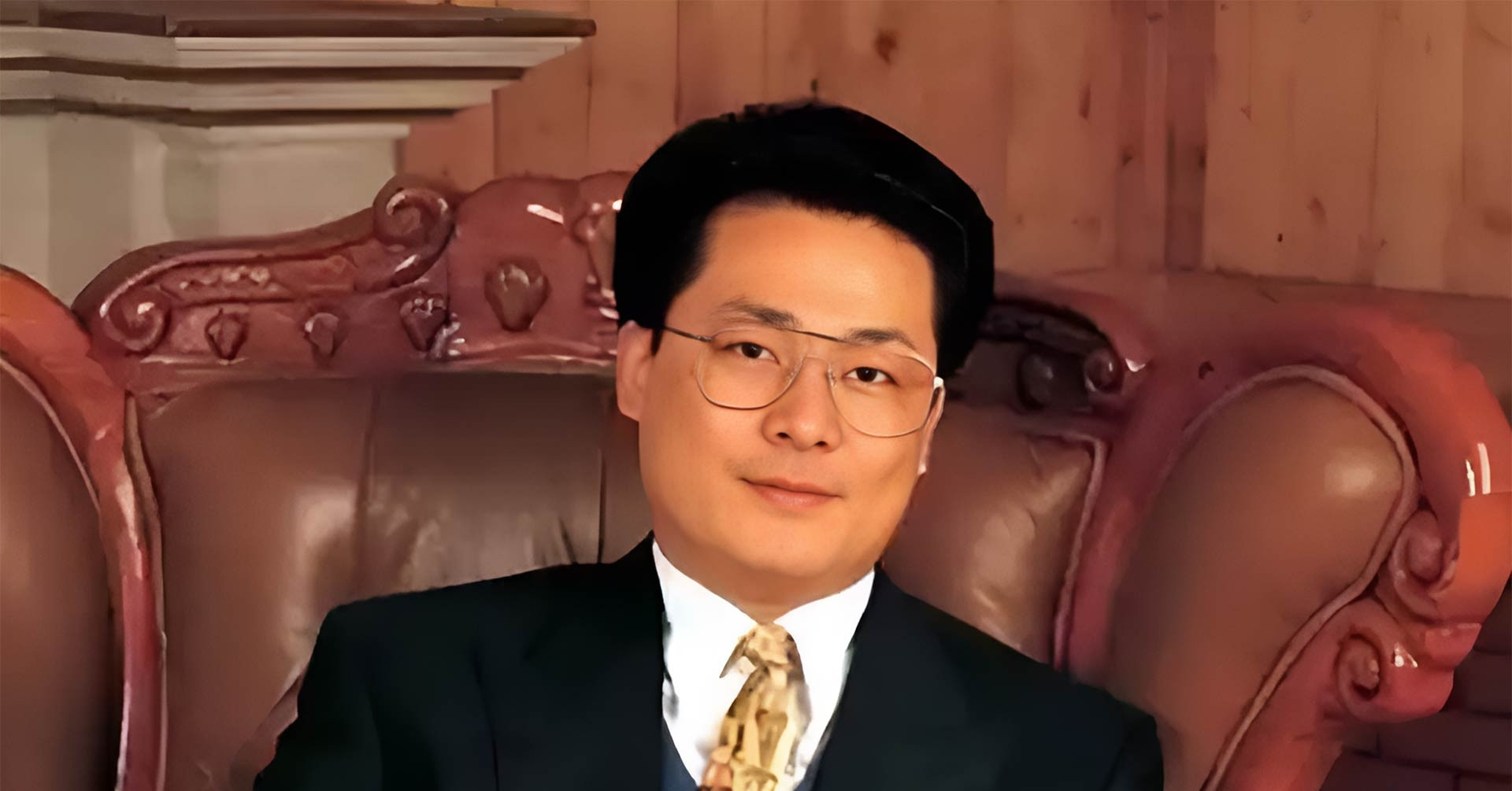 Bi kịch tỷ phú huyền thoại: Từ "bát cơm vàng" đến cái giá 178 nghìn tỷ đồng đổi lấy mạng sống