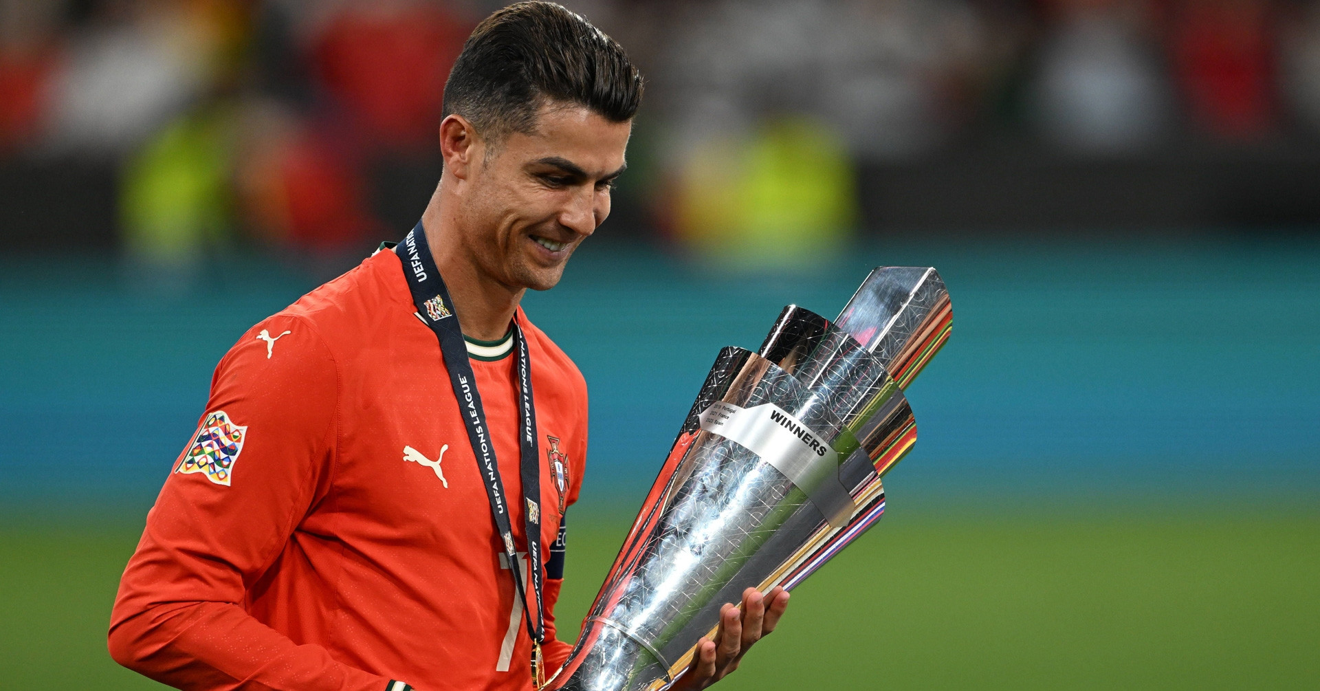 Bồ Đào Nha hạ Tây Ban Nha: Ronaldo dạy học cho Lamine Yamal