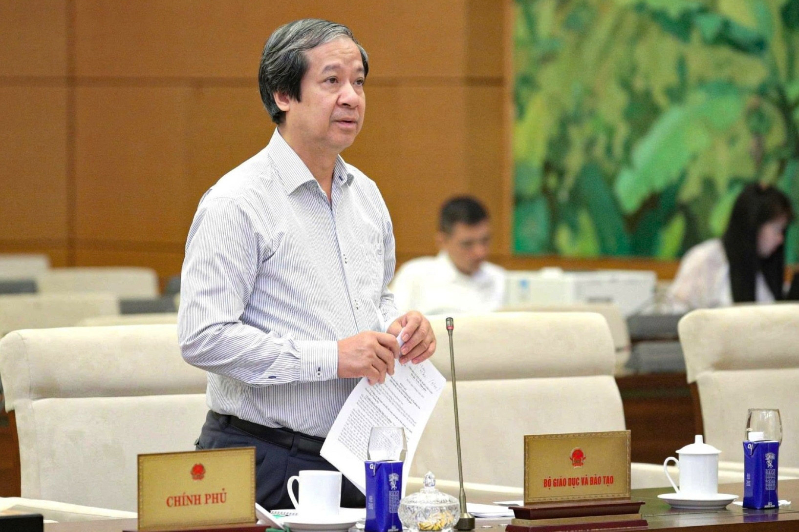 Bộ trưởng Nguyễn Kim Sơn lý giải việc cấm giáo viên dạy thêm học sinh chính khóa