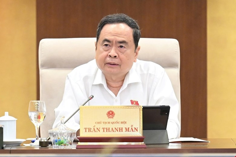 Chủ tịch Quốc hội: Nước ta có nhiều nguồn điện nhưng cứ vào cao điểm lại vẫn thiếu điện